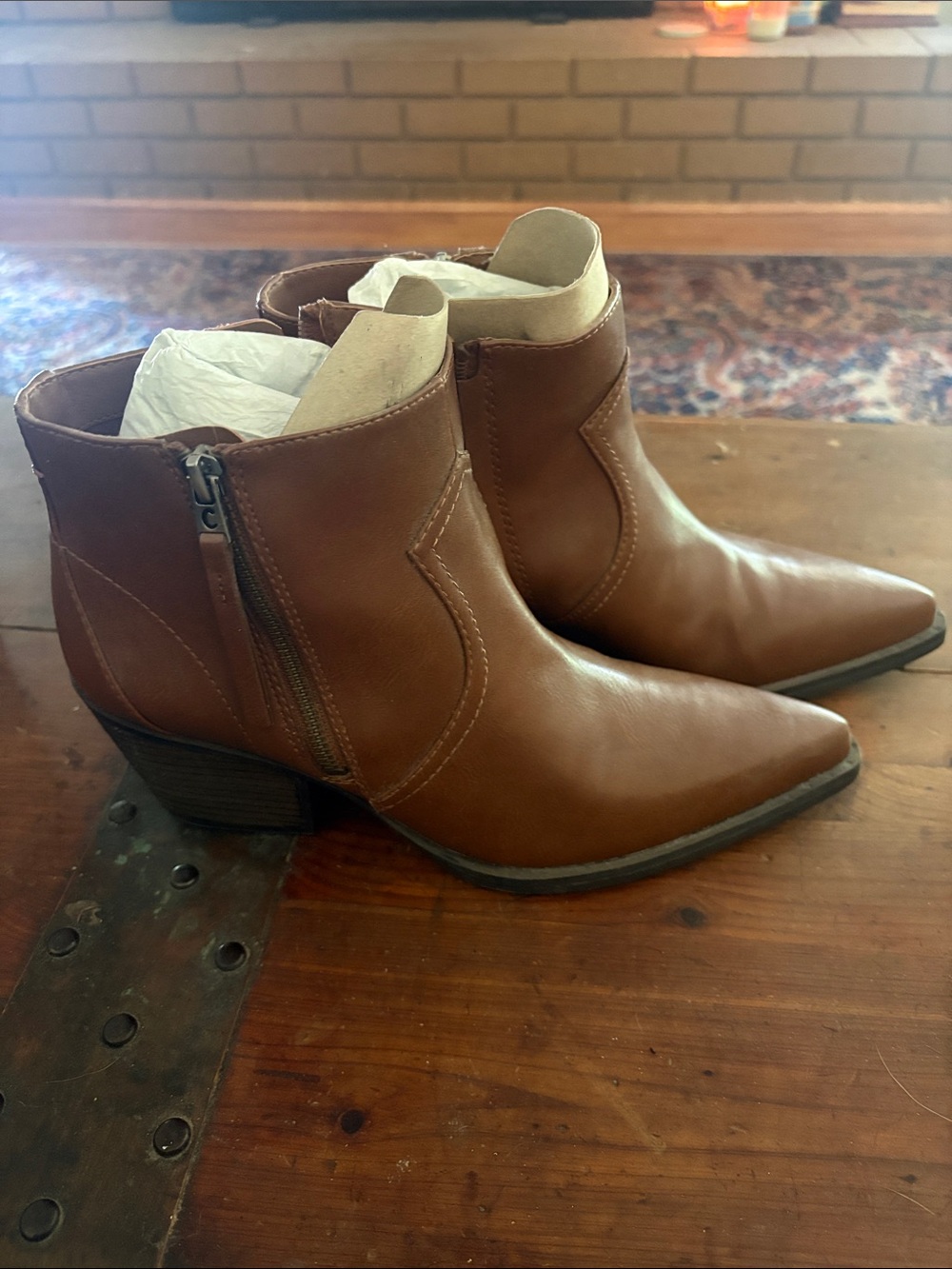 Classic Women's Tan Leather Ankle Boots with Side Zip